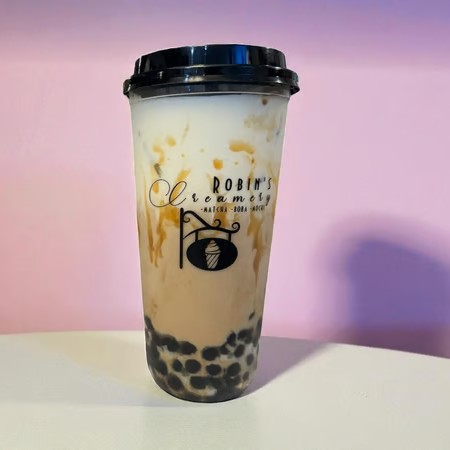 Robin’s Creamery milk tea with boba pearls